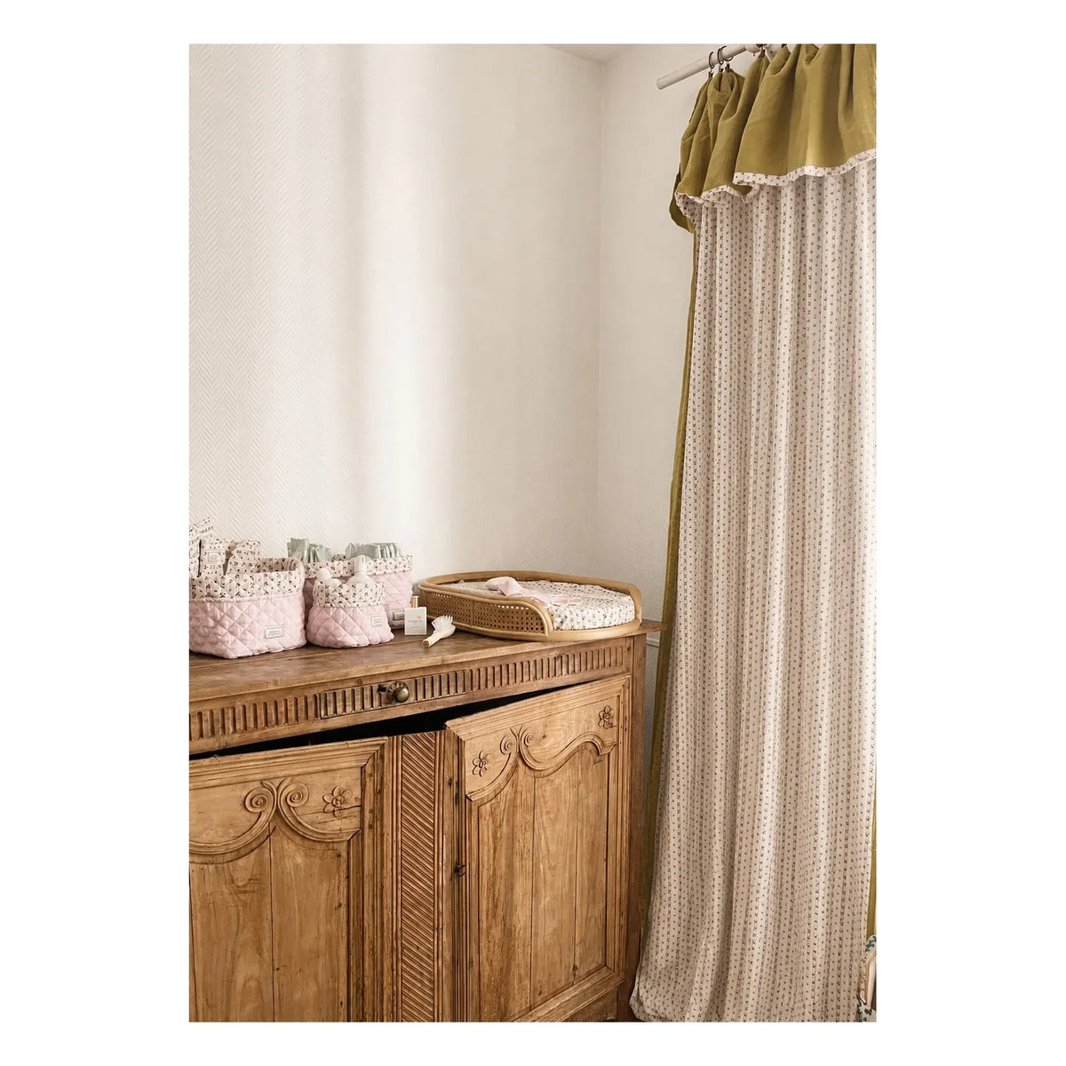 Editions Aimable - Raoul reversible curtain | pistachio green