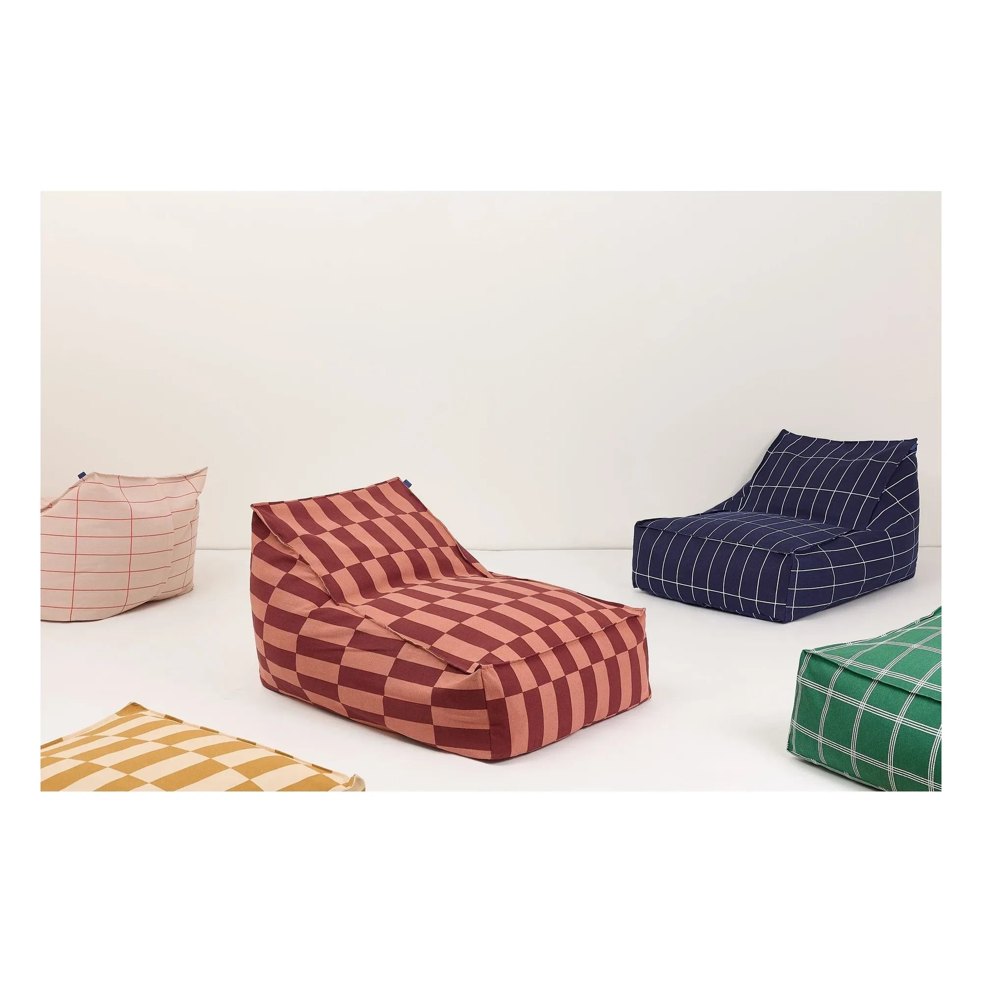 Nobodinoz - Vibes Tiles Long Pouf | Red