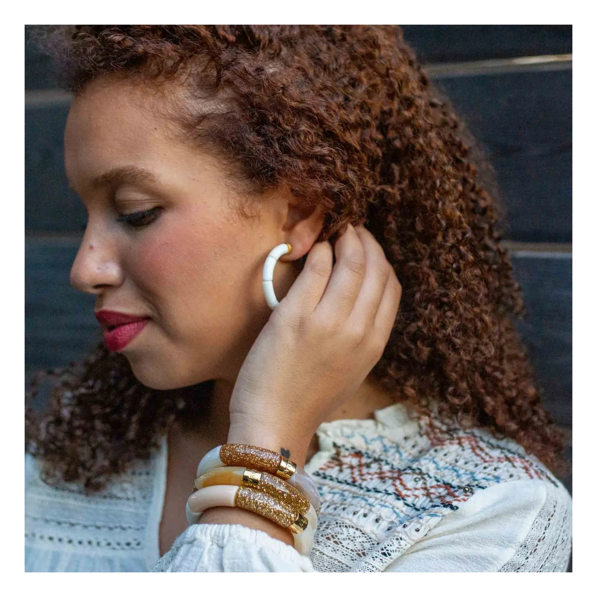 Parabaya - Personalized Bola Earrings | Amber