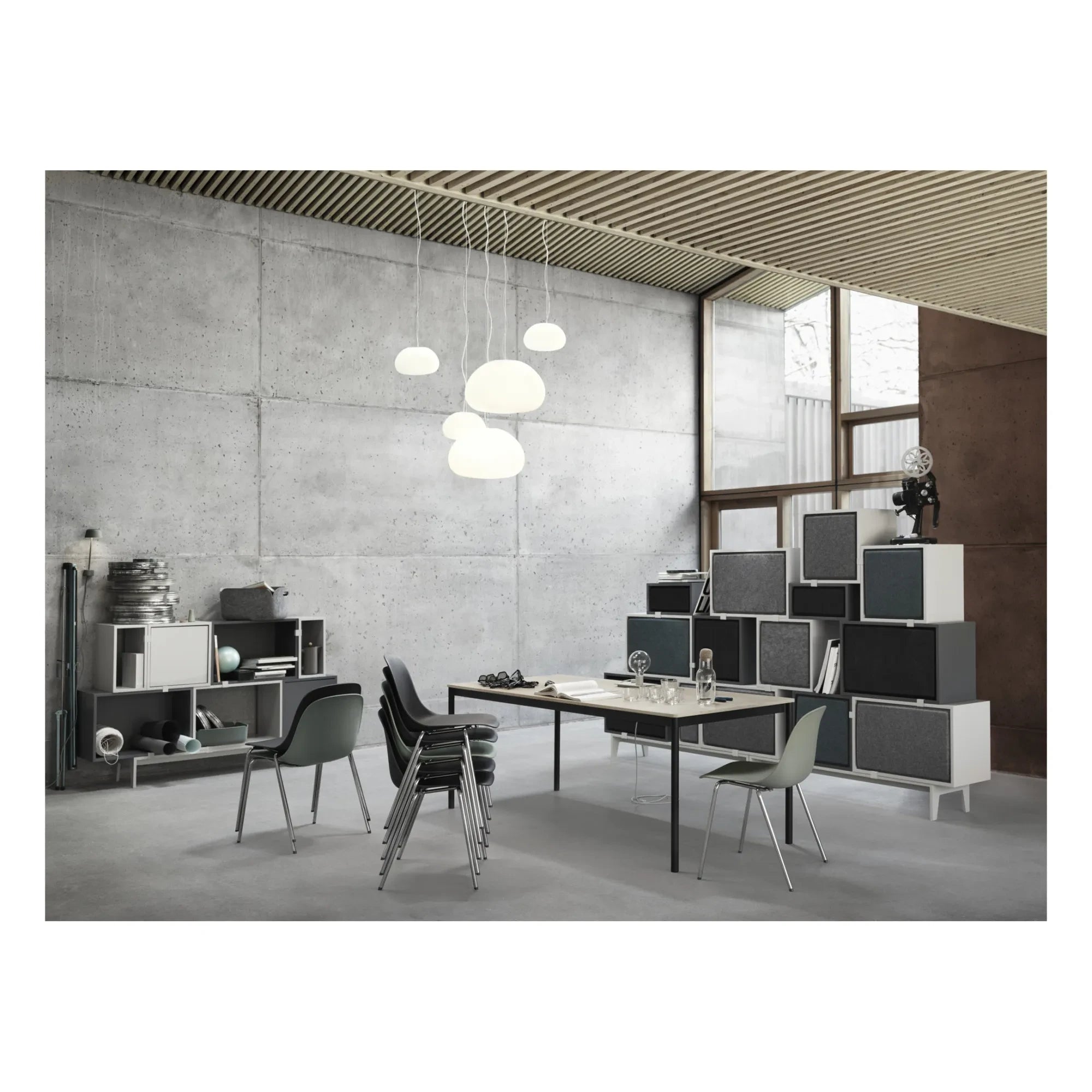 Muuto - Fiber Recycled Plastic Chair | Black