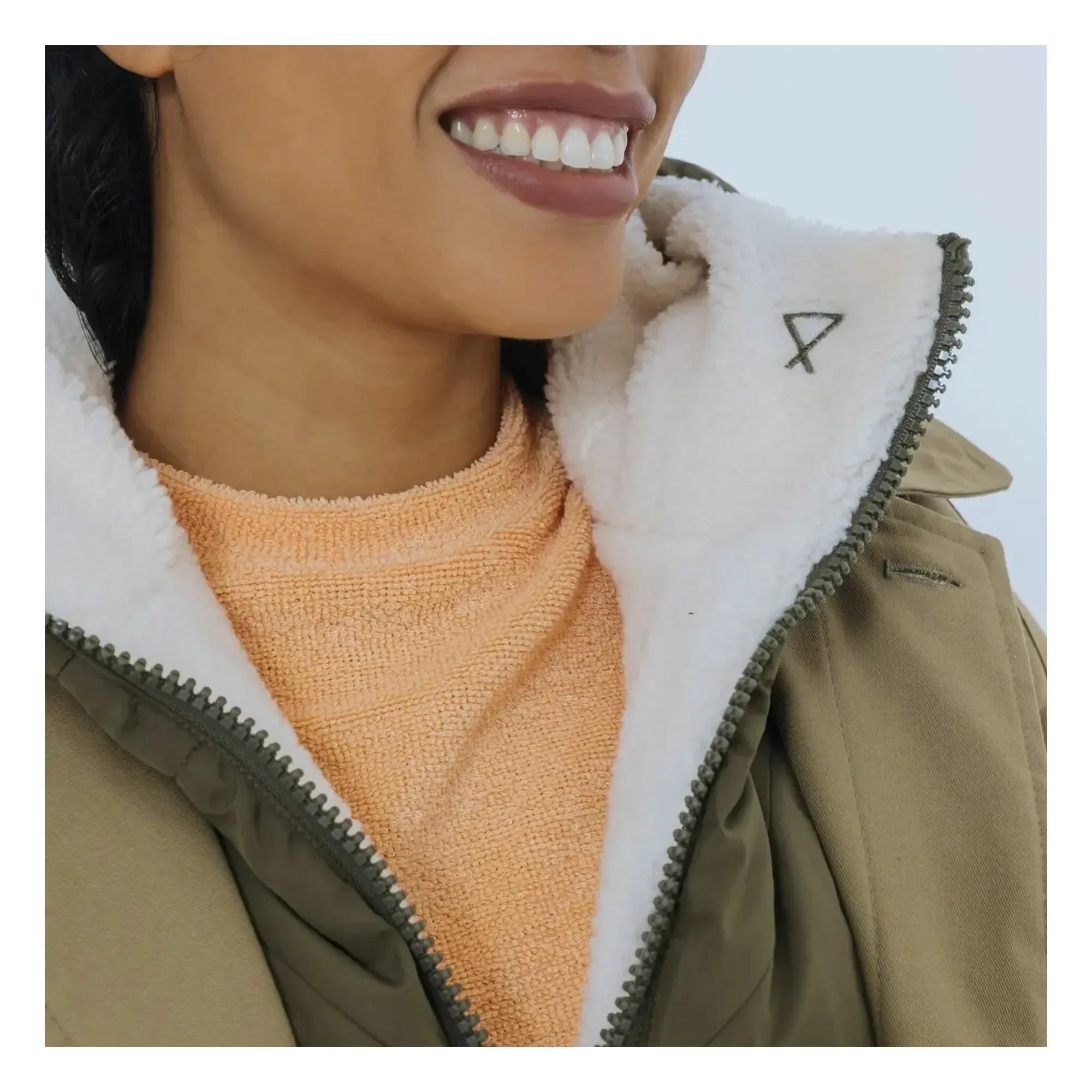 Fudoon - Reversible Shearling Effect Hooded Jacket | Khaki