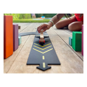 Waytoplay - Airport with 1 airplane runway - 8 pieces