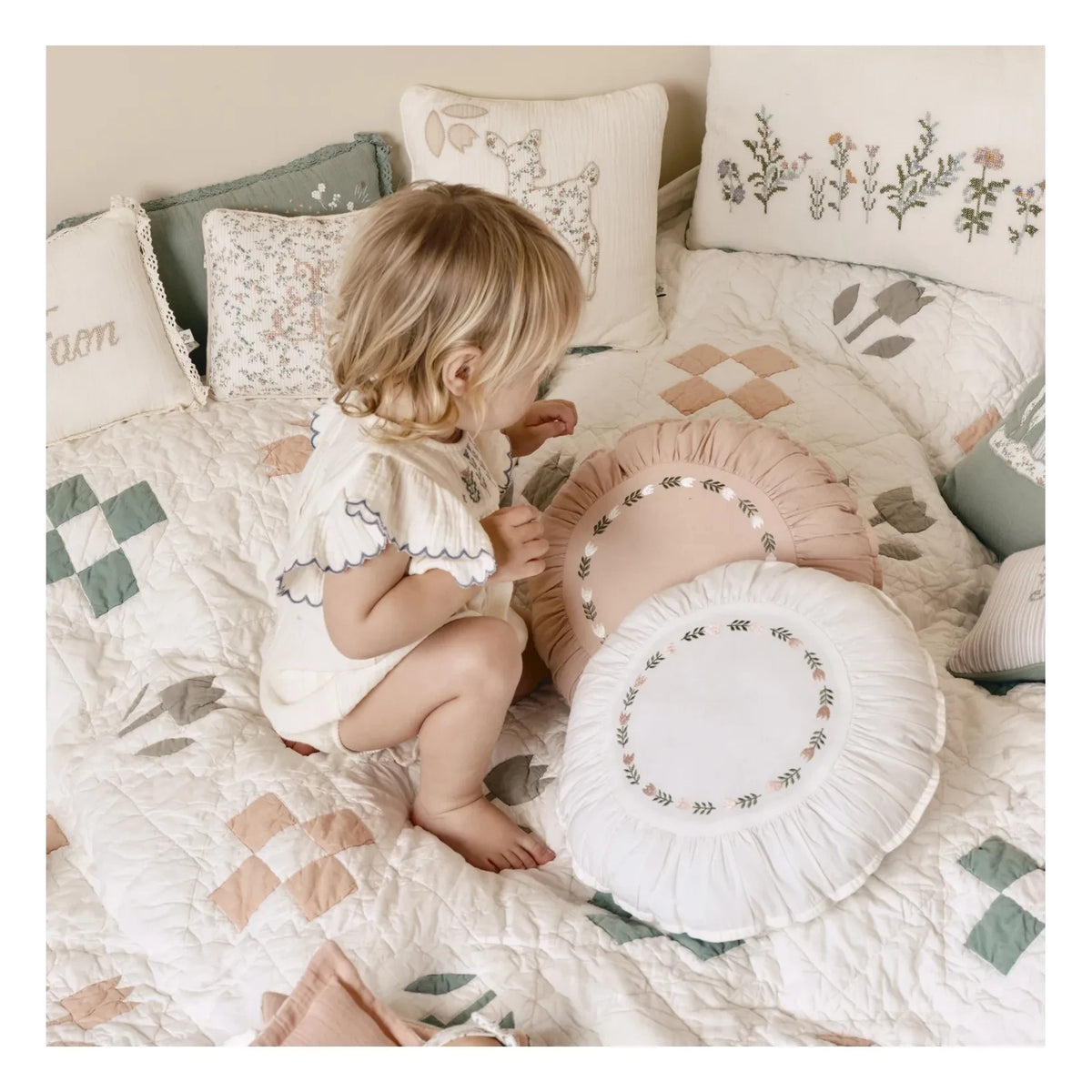 Editions Aimable - Ferdinand Round Cushion | Dusty Pink Poplin