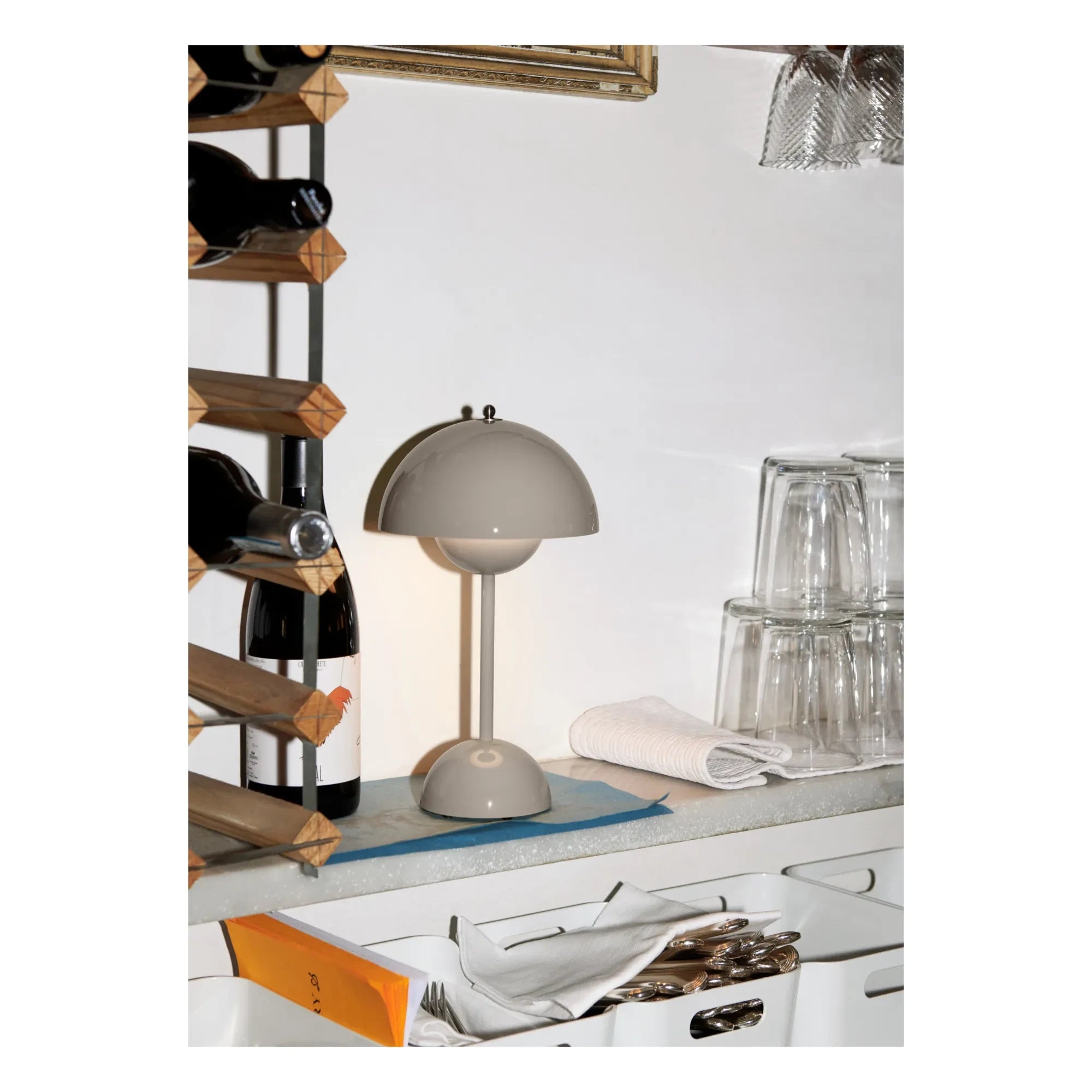 & Tradition - VP9 Flowerpot Portable Table Lamp, Vernon Panton | Gray