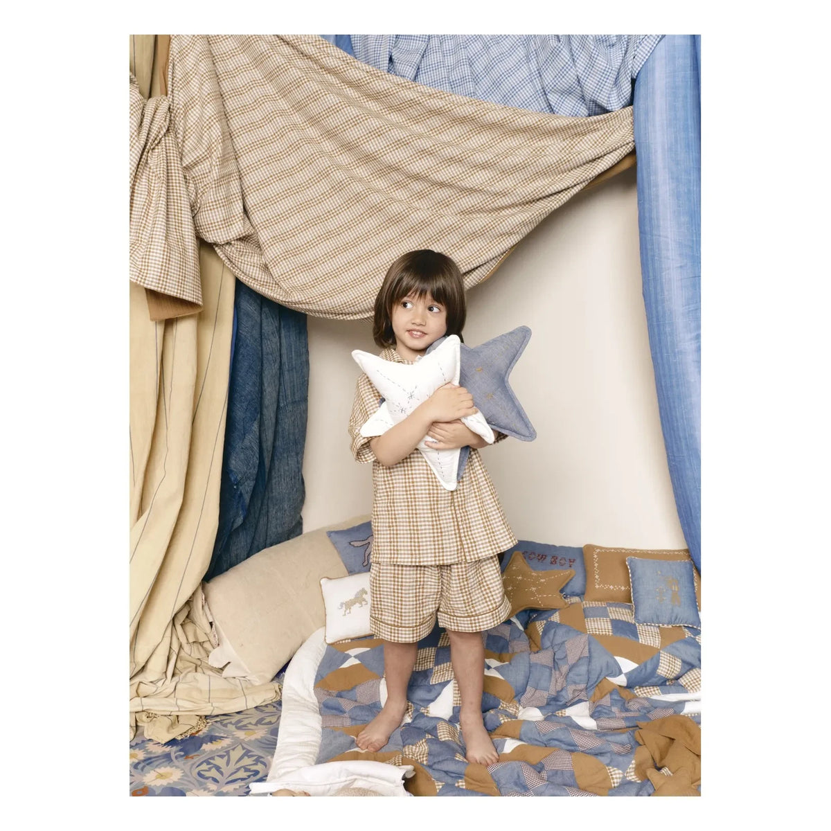 Editions Aimable - Ferdinand star-shaped pillow | Ivory Gauze