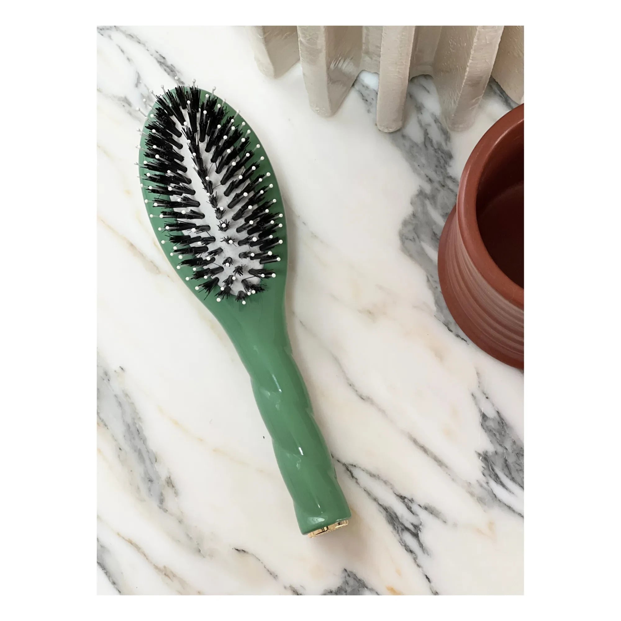La Bonne Brosse - N°03 Basic Soft Hair Brush - Sensitive Scalp | Almond Green