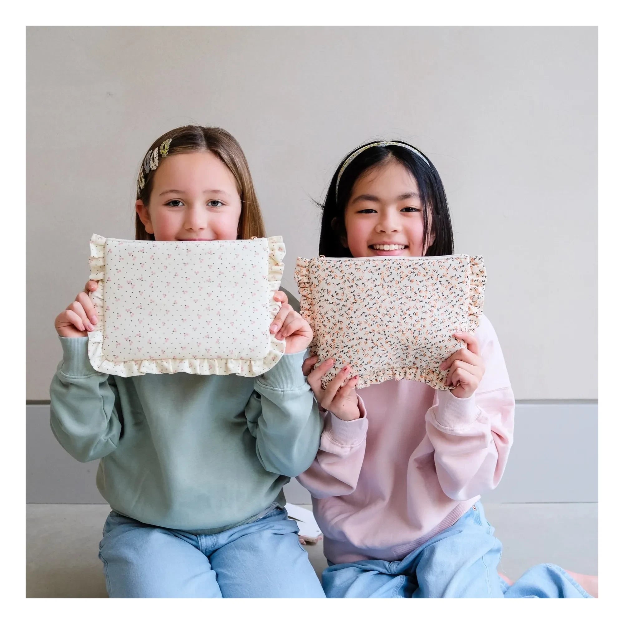Mimi & Lula - Disty Fleurie Portfolio Bag | Sand