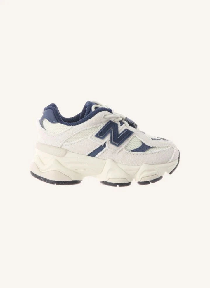 New Balance - Elastic Lace Sneaker 9060 | Navy