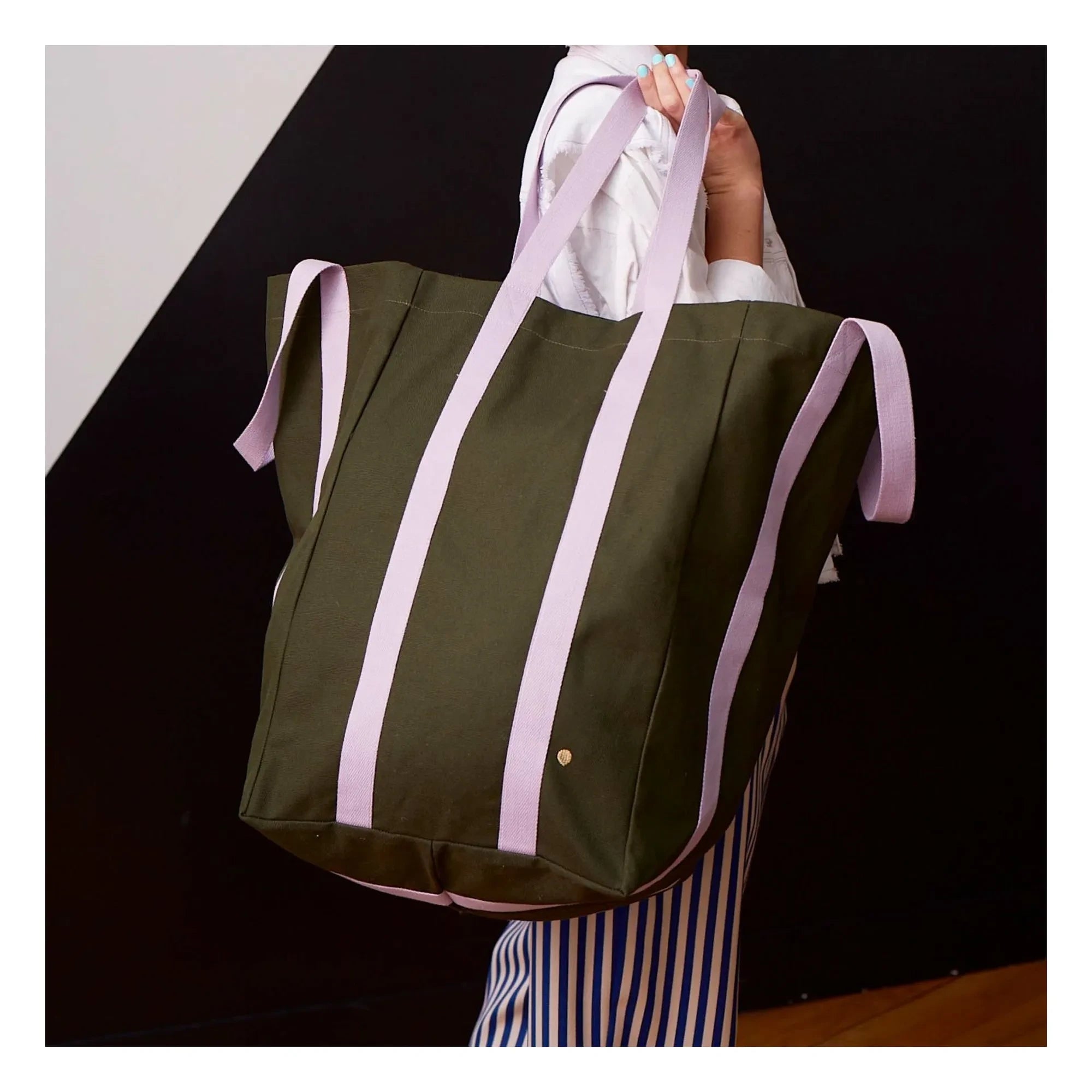La Cerise Sur Le Gâteau - Maxi Poppins Tote Bag | Dark Green