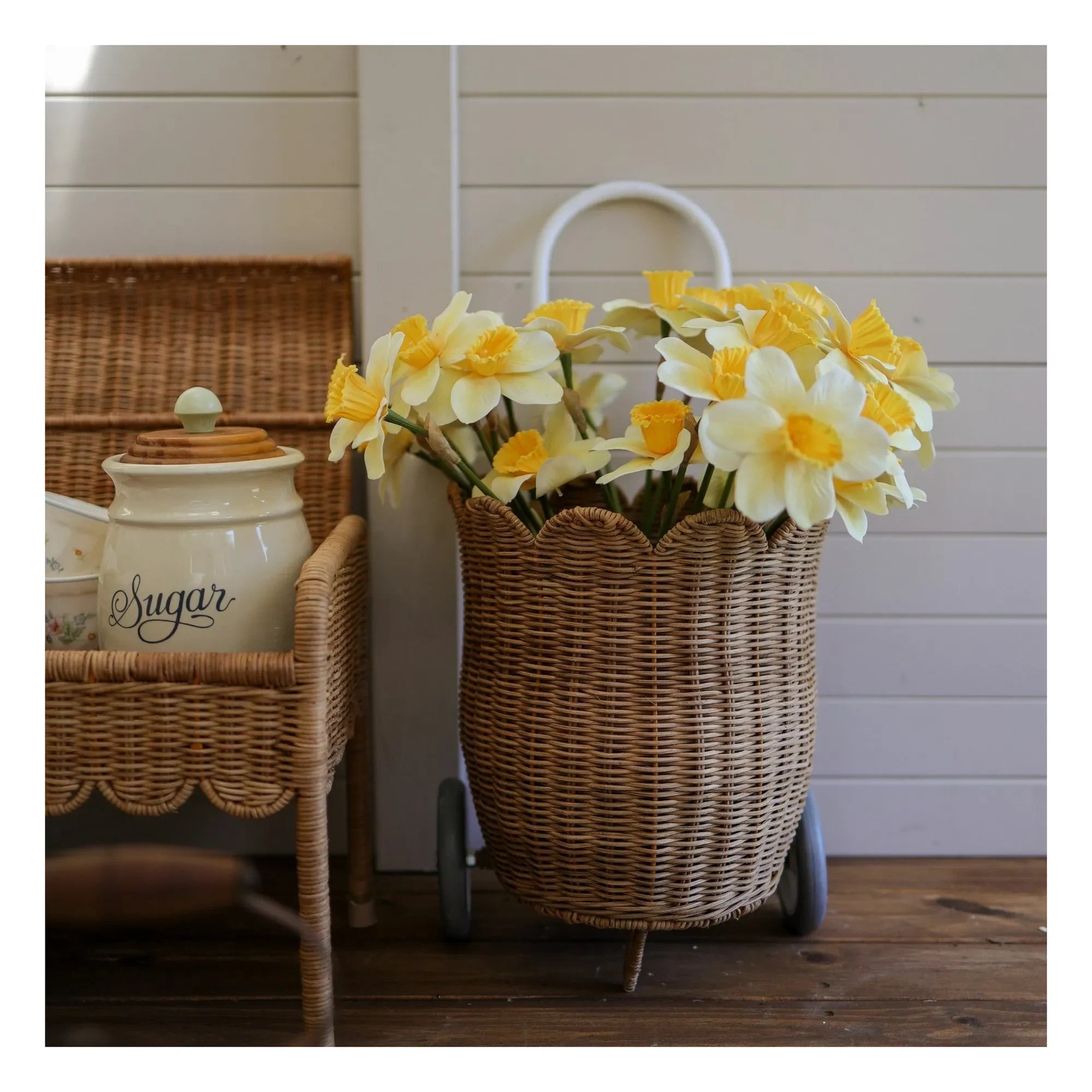 Olli Ella - Wheelbarrow leaf rattan basket
