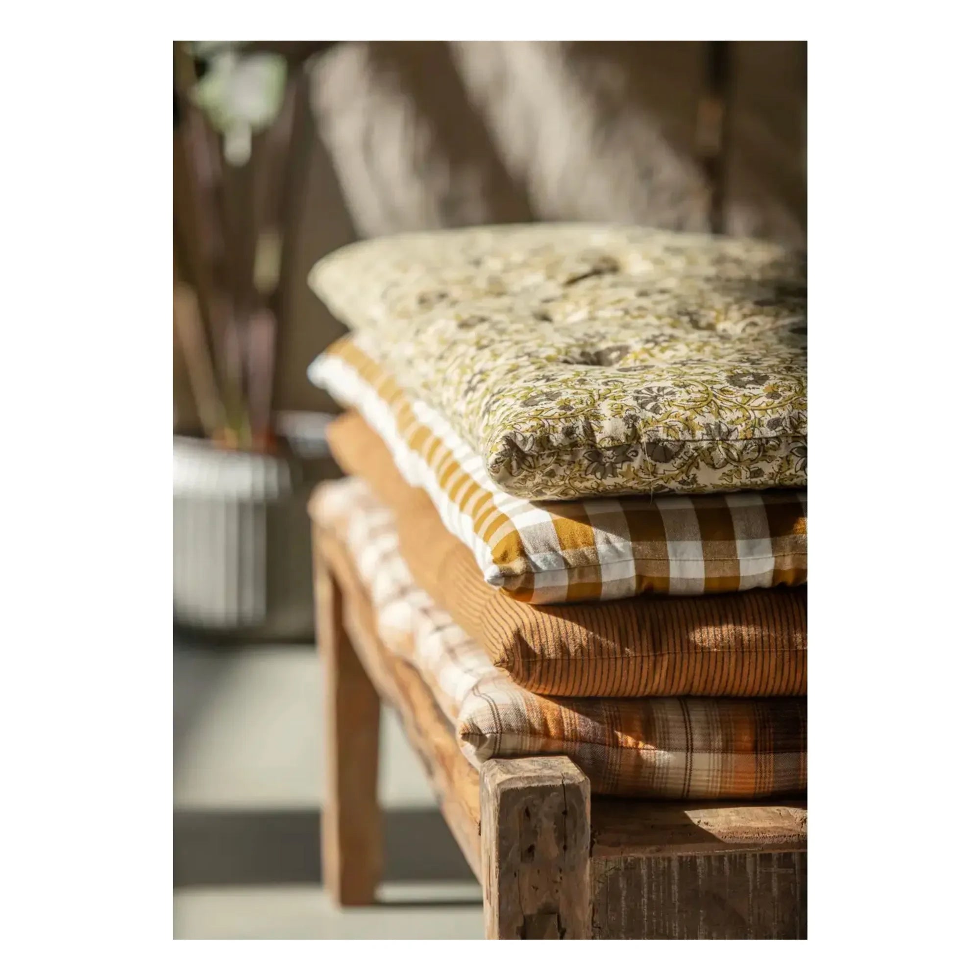 Madam Stoltz - Cotton Floor Mat with Floral Pattern | Green