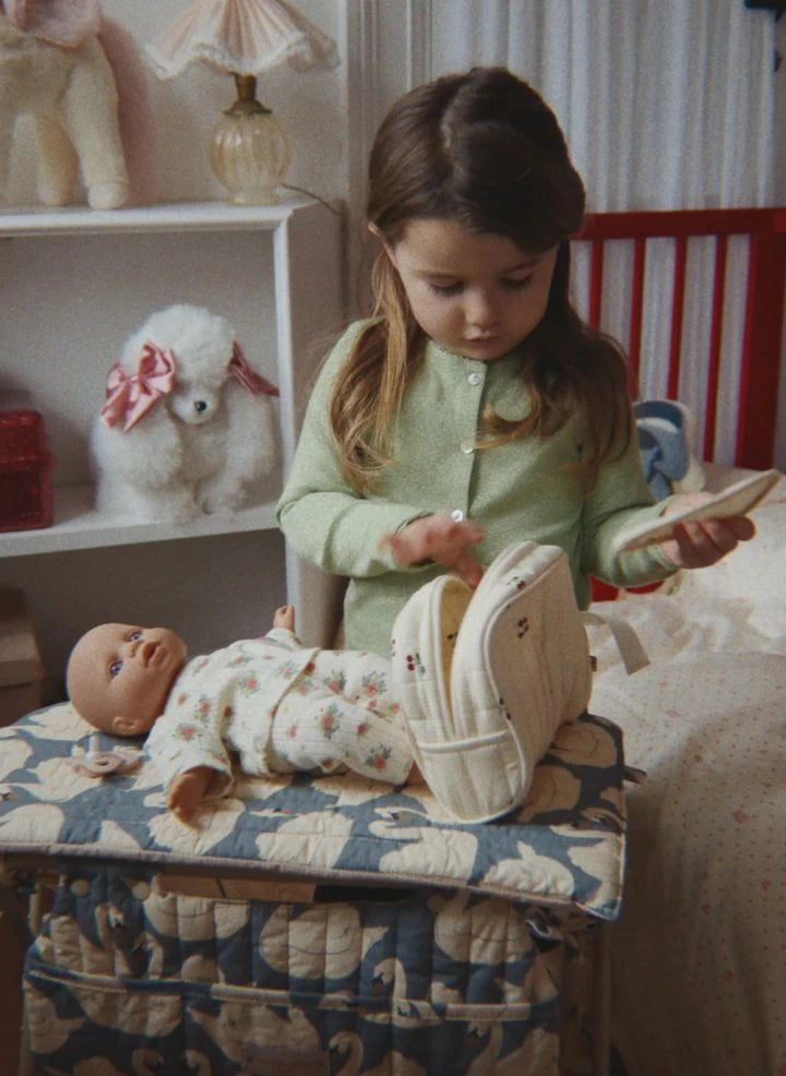 Konges Sløjd - Swan Baby Changing Table