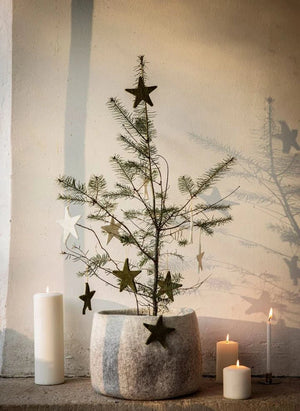 Muskhane - “Shooting Stars” Felt Ornament Garland | Ecru