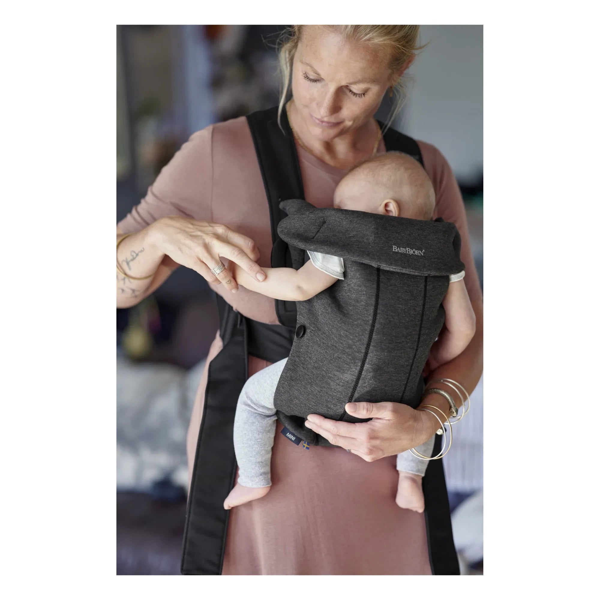 BabyBjörn - Mini 3D Jersey Baby Carrier | Dark Gray