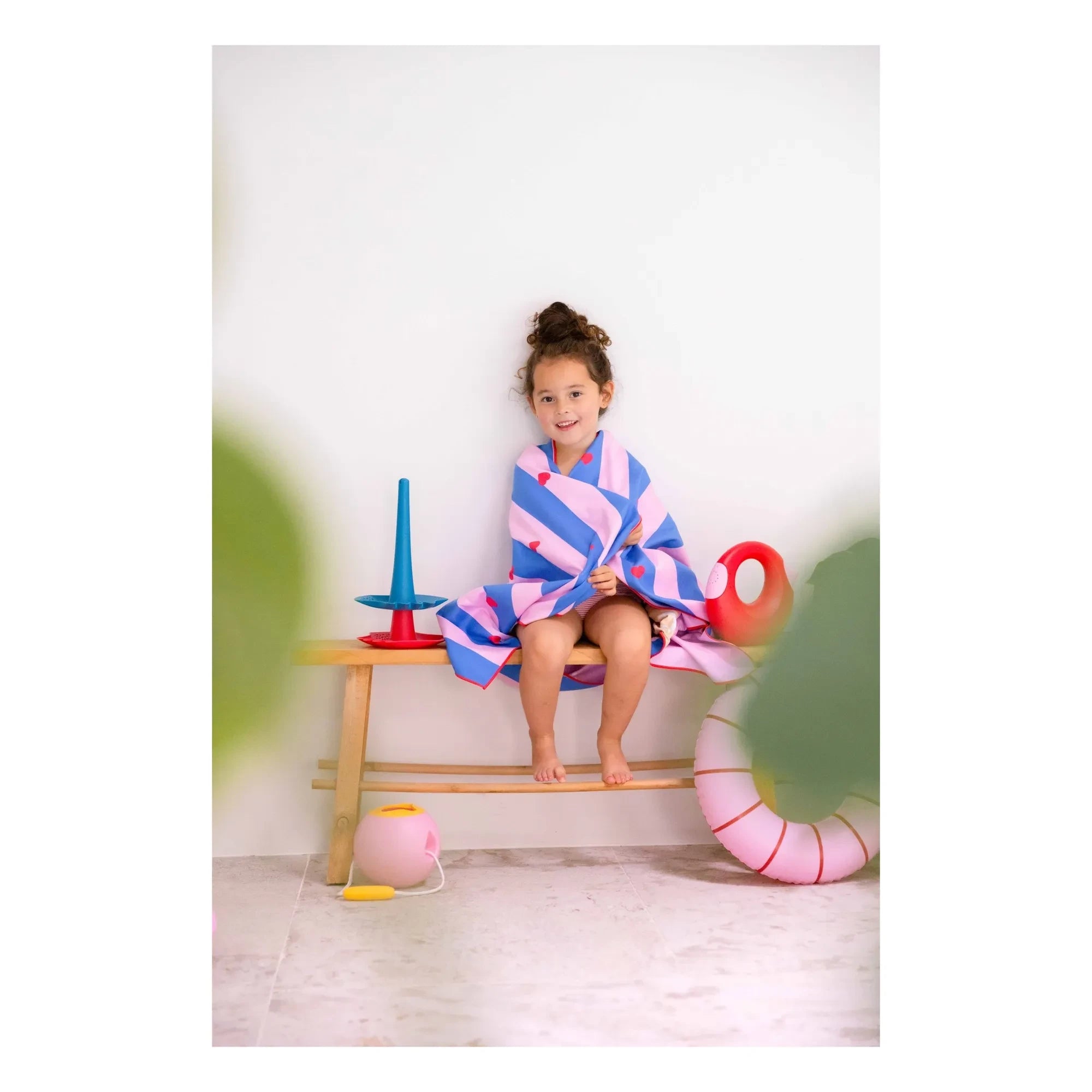 Quut - Lighthouse Hearts mikrofiber plaj havlusu | Pembe