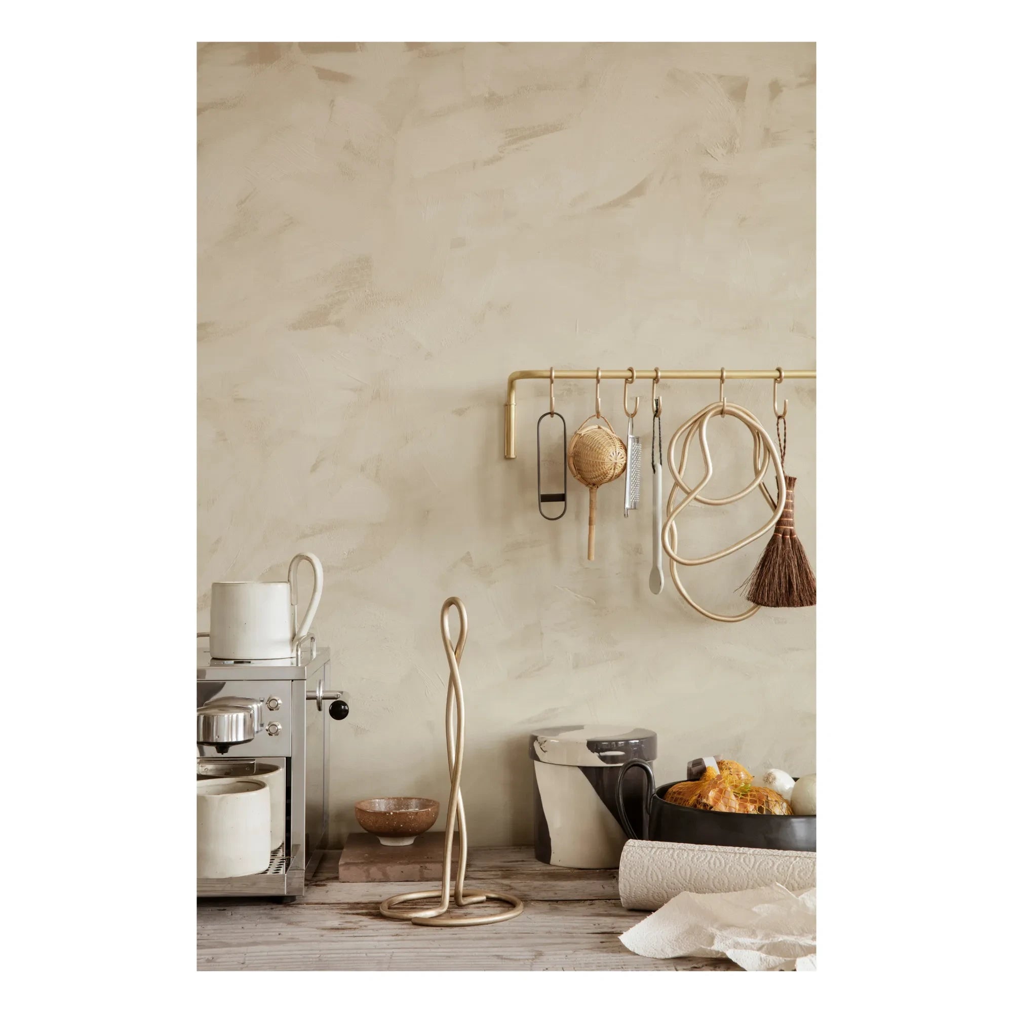 Ferm Living - Curvature Kitchen Paper Towel Holder | Gold