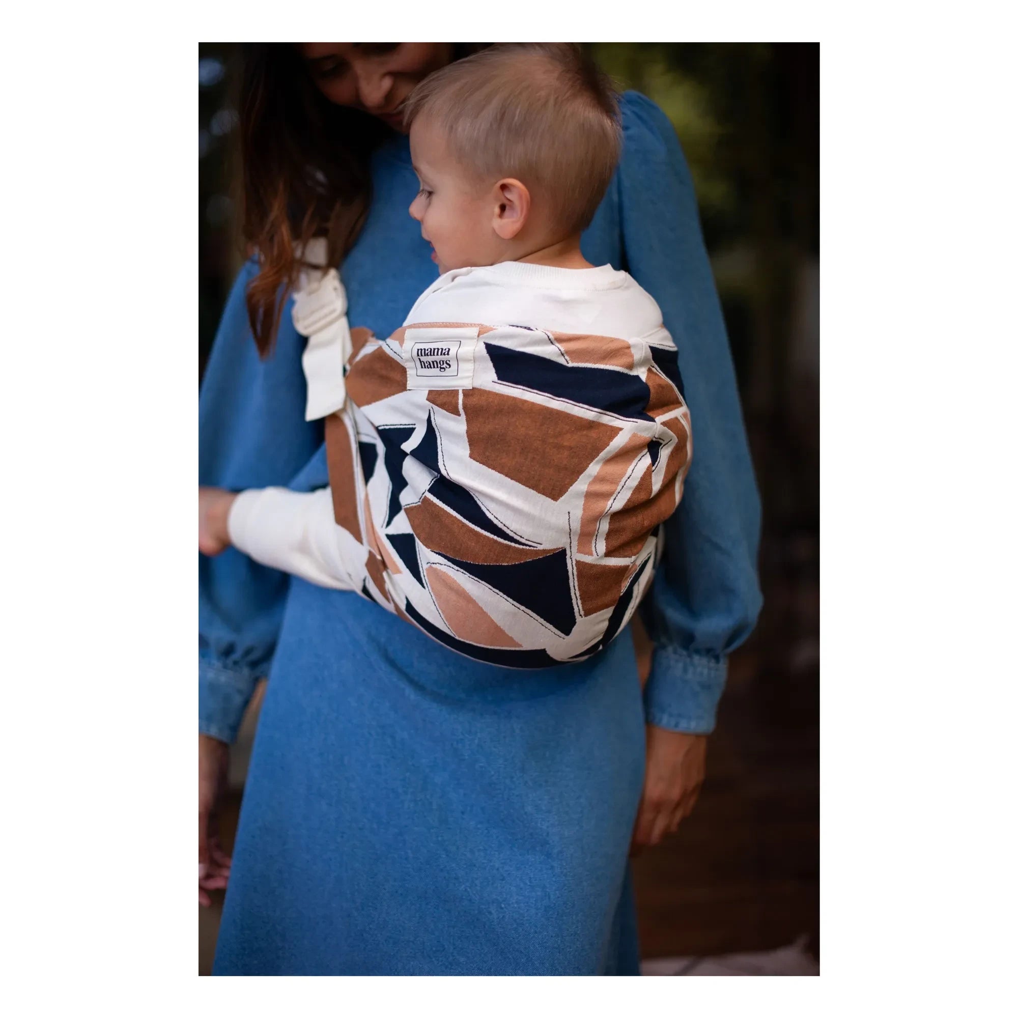 Mama Hangs - Carry & Walk Baby Carrier | Earth