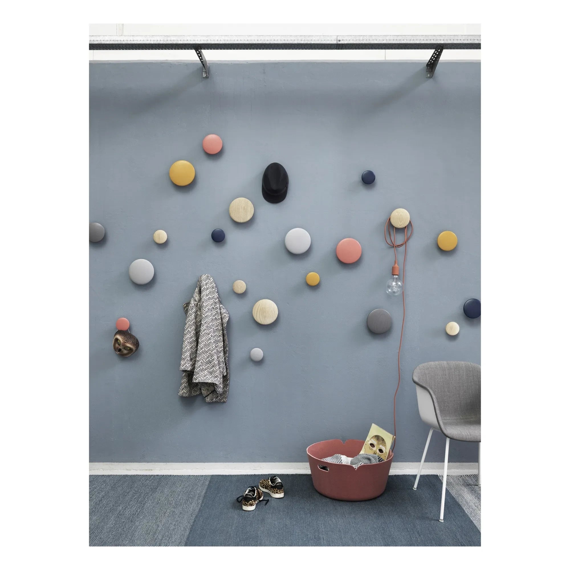 Muuto - The Dots Ashwood Hook | Night Blue