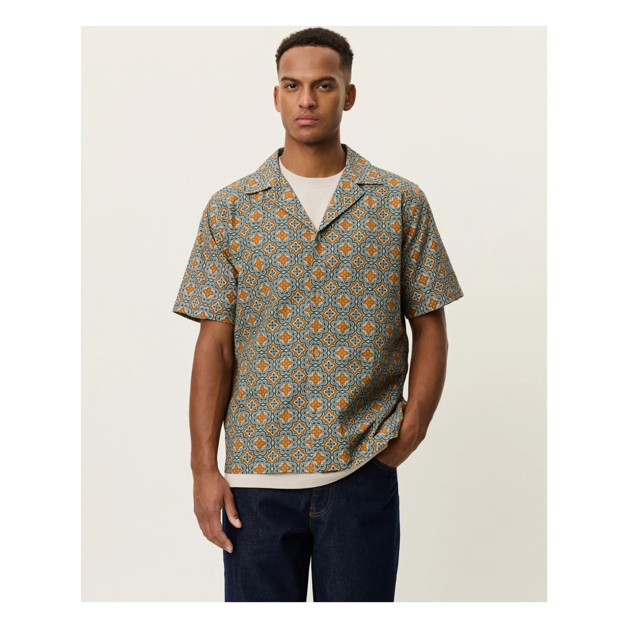 Les Deux - Lukas Arabesque Organic Cotton Short Sleeve Shirt | Green Clay