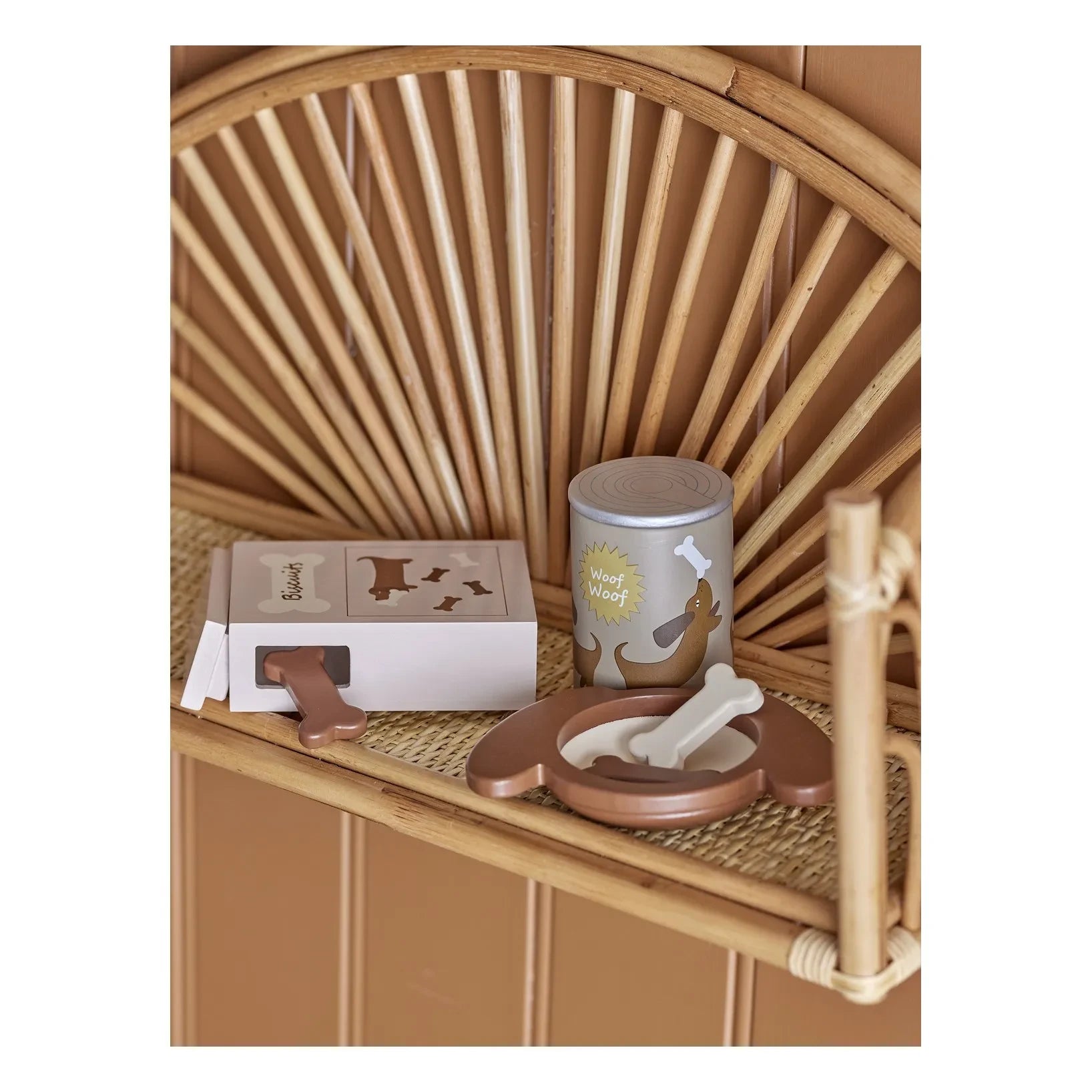 Bloomingville Mini - Charlie the Dog Dinner Set | Brown
