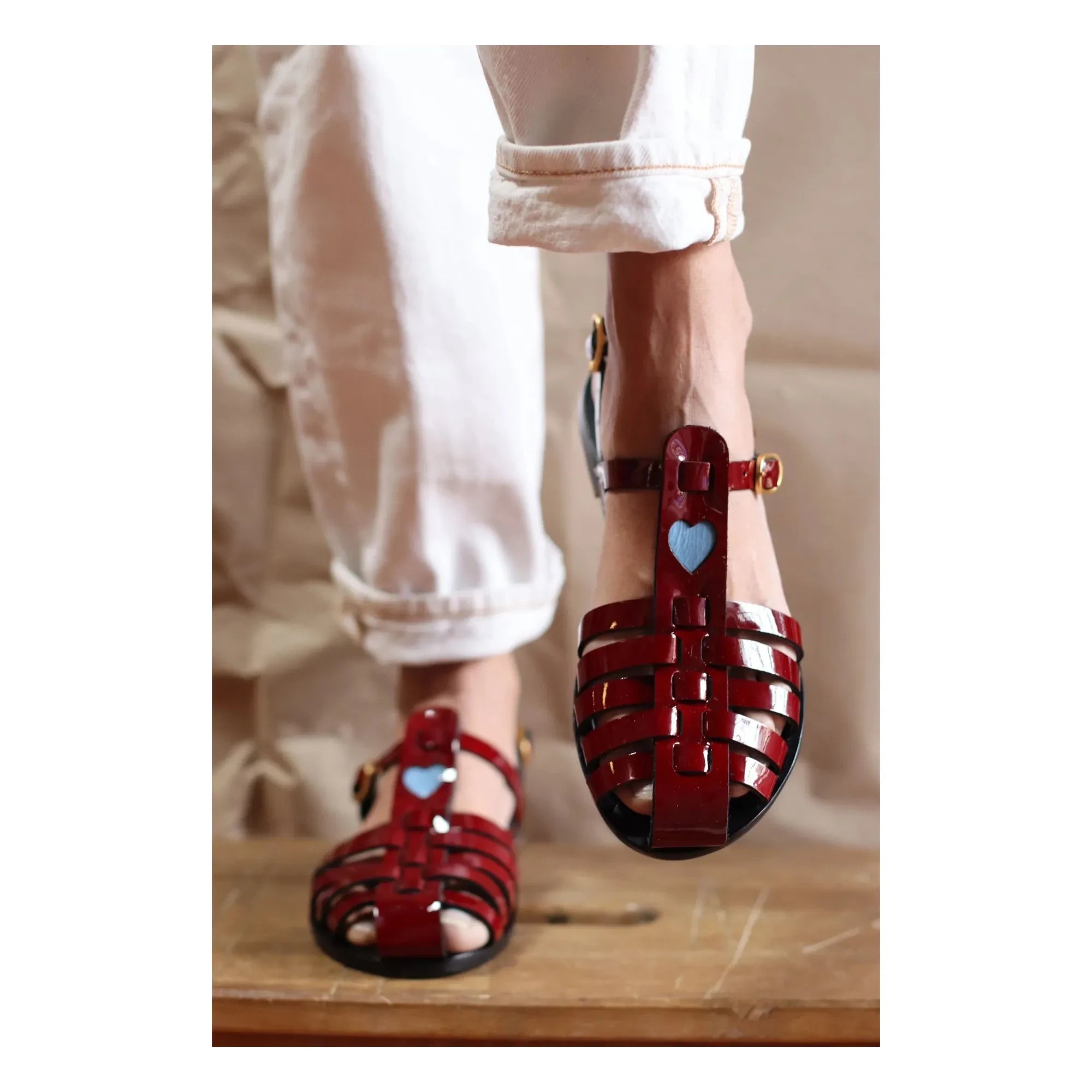 Mama Praïa - Fisherman's Bright Heart Sandals | Burgundy