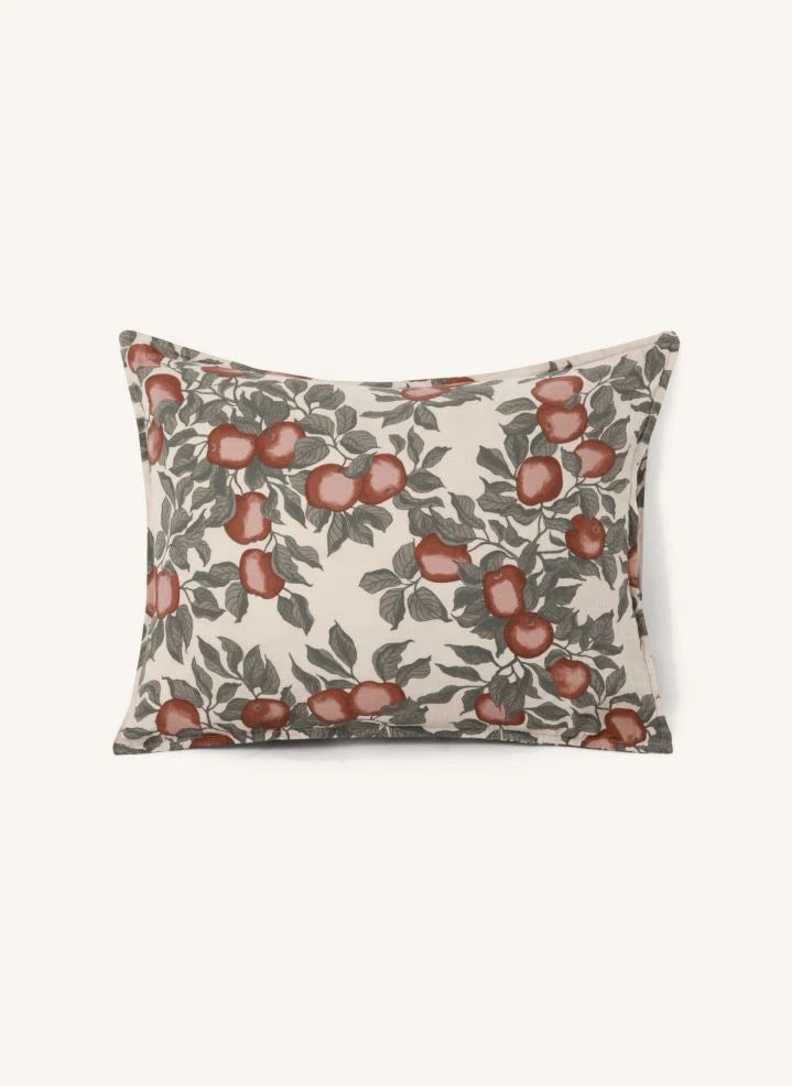 garbo&friends - Pillow Case Apple