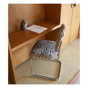 The Socialite Family - Tiger Velvet Classica Chair | Tiger