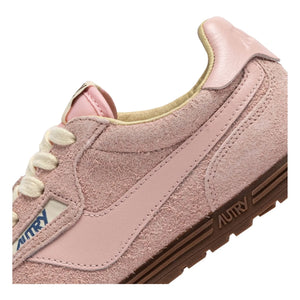 Autry - Windspin Low Suede and Leather Basketball Shoes | Pink