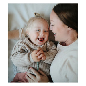 Mushie - Eva Emzik Klipsi | Koyu Yeşil