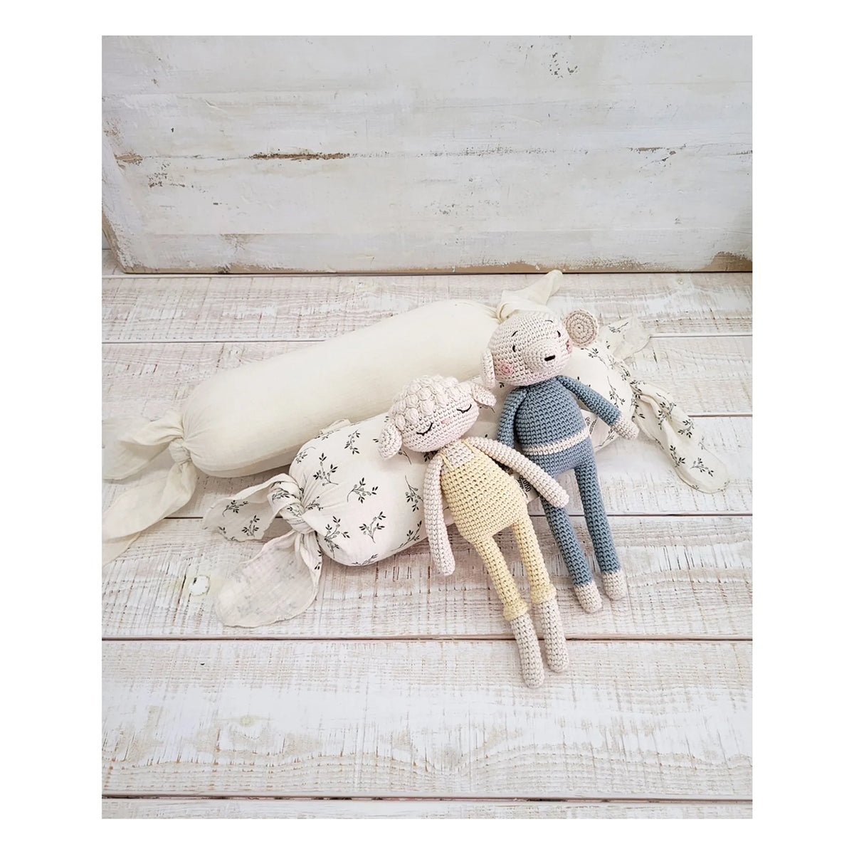 Babyshower - Ivory Pillow