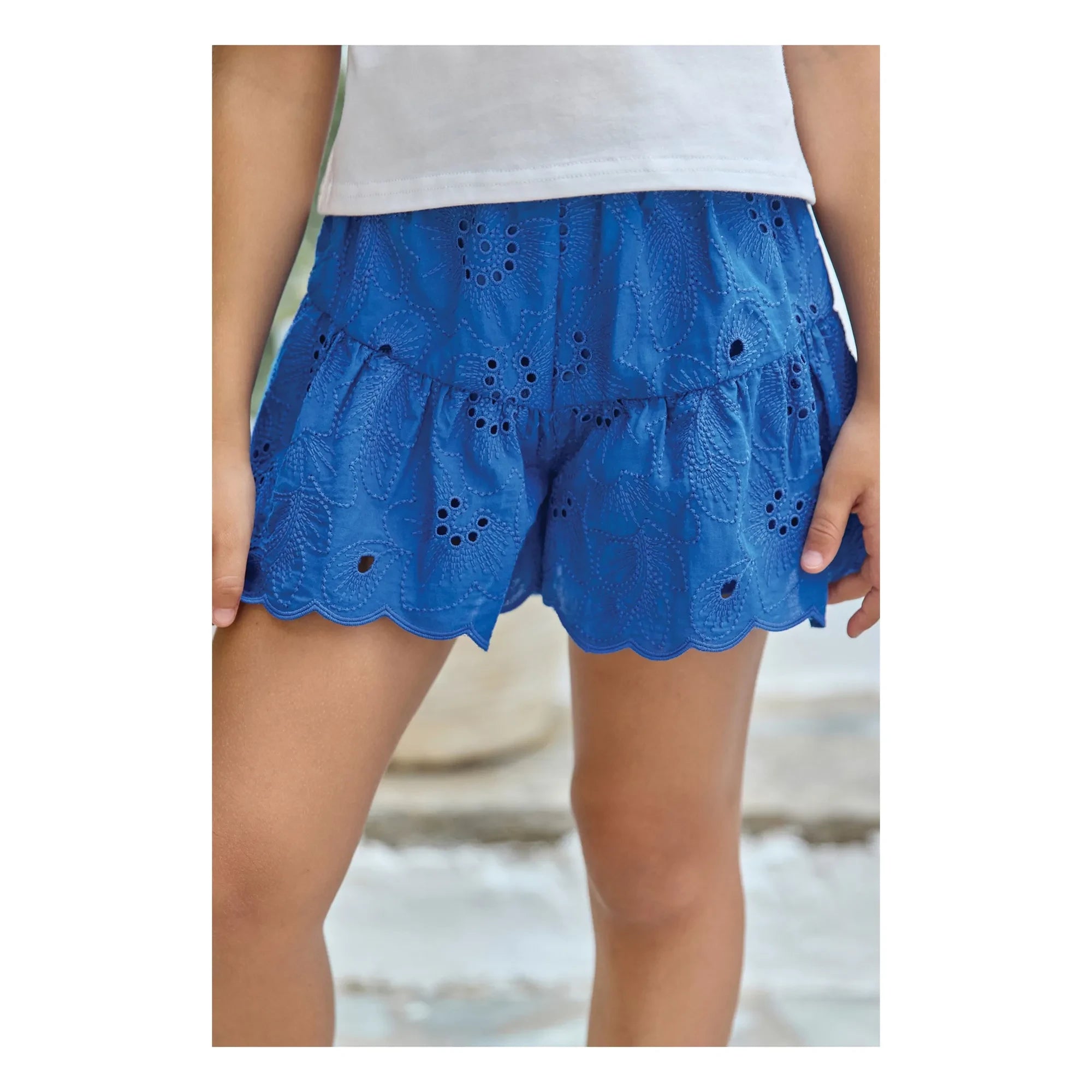 Tartine et Chocolat - Embroidered Flower Shorts | Royal Blue
