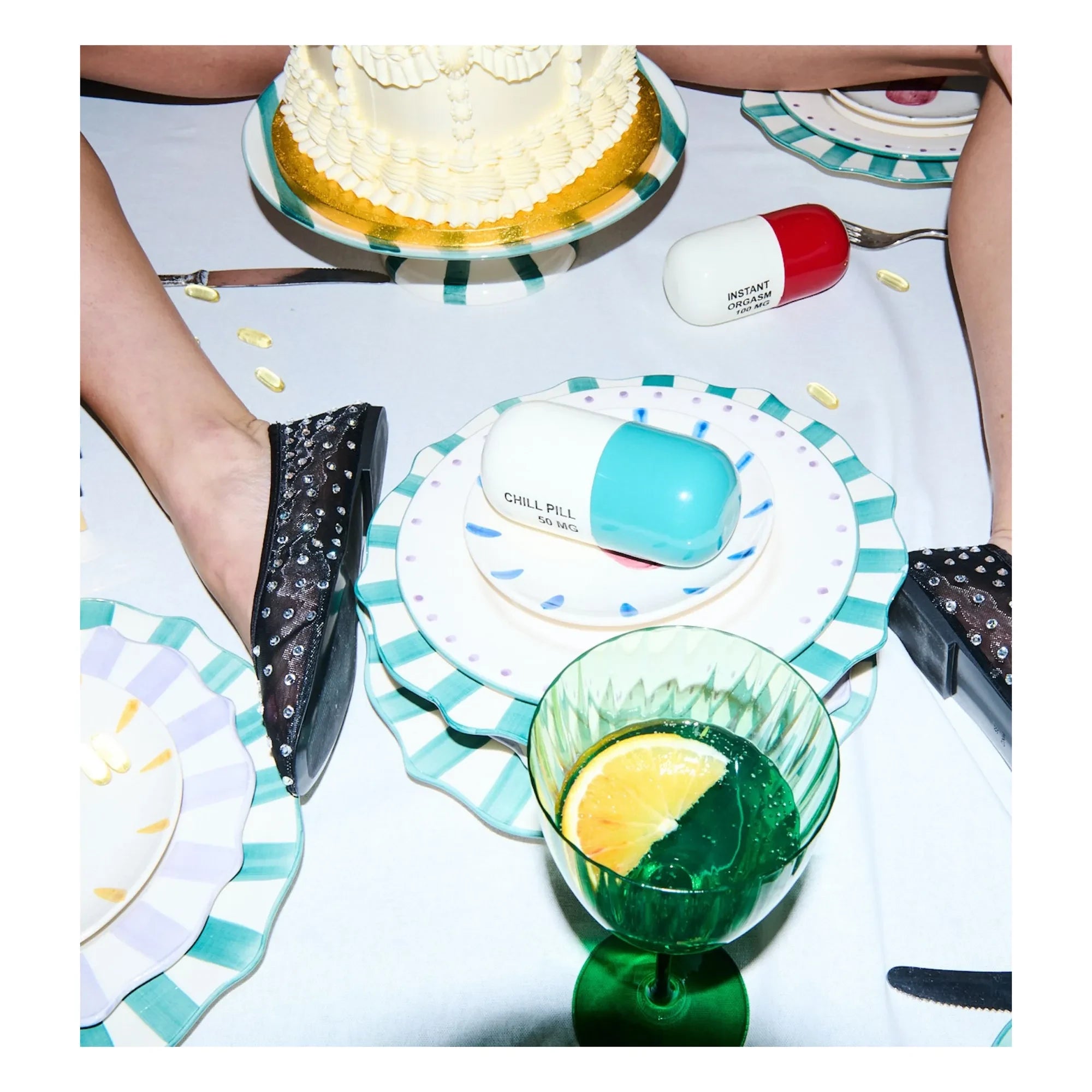 Anna + Nina - Faded forest green wine glass | Green