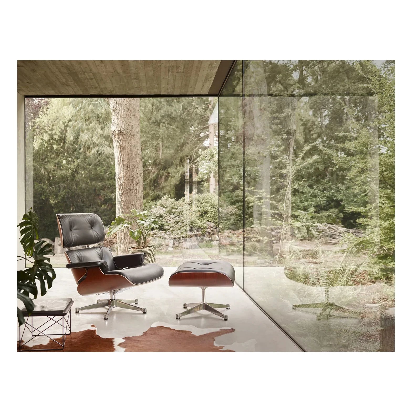 Vitra - Rosewood Lounge Chair, Charles & Ray Eames, 1956 | Rosewood