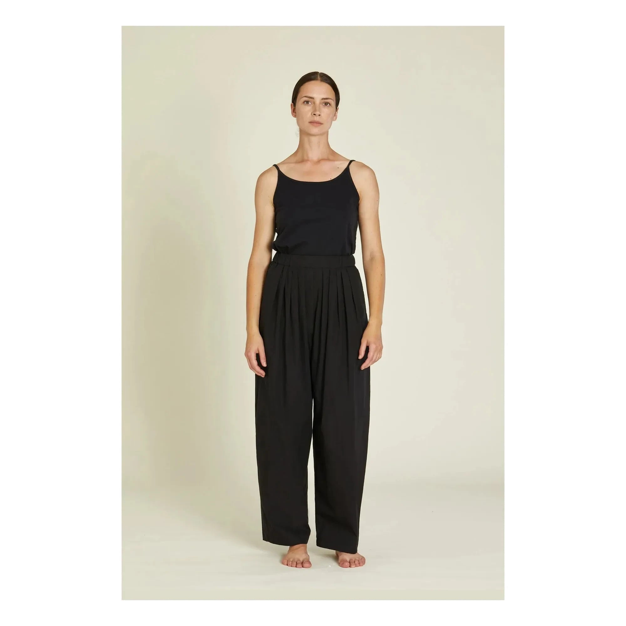 Black Crane - Organic Cotton Poplin Drawstring Pants | Black