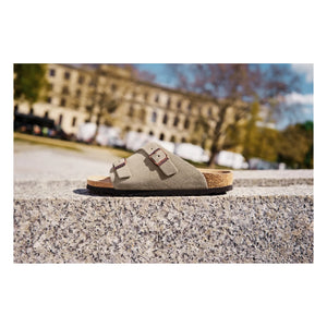 BIRKENSTOCK - Zurich Regular Fit Sandals | Dark brown