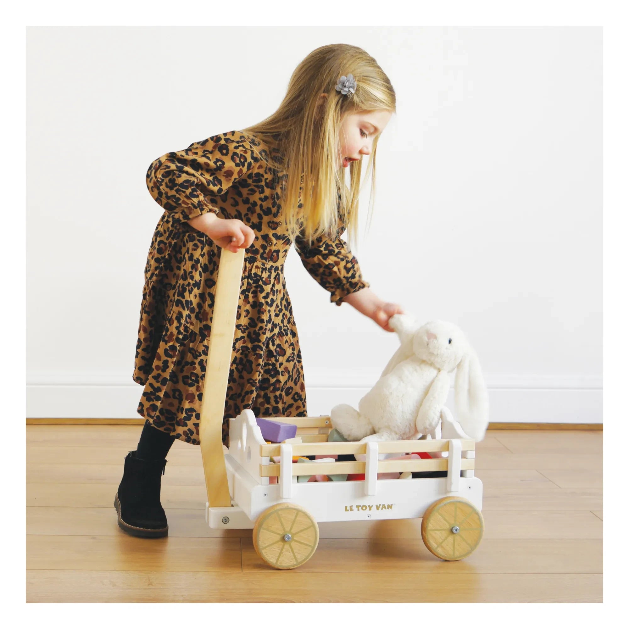 Le Toy Van - Wooden Pull-Along Toy Car