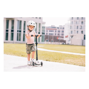 Scoot & Ride - Highwaykick 3 LED Scooter | Light Gray