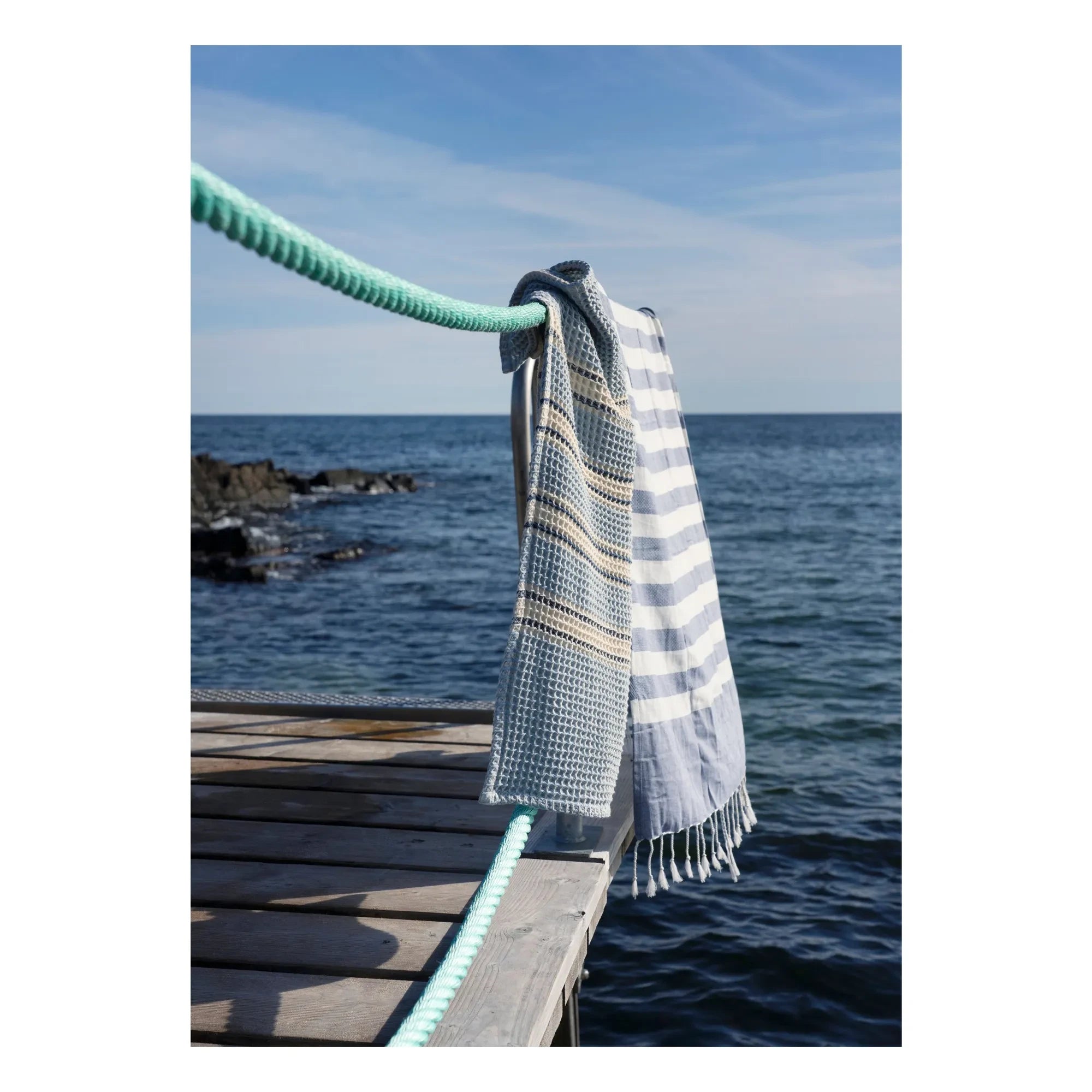 Madam Stoltz - Honeycomb guest towel | Blue