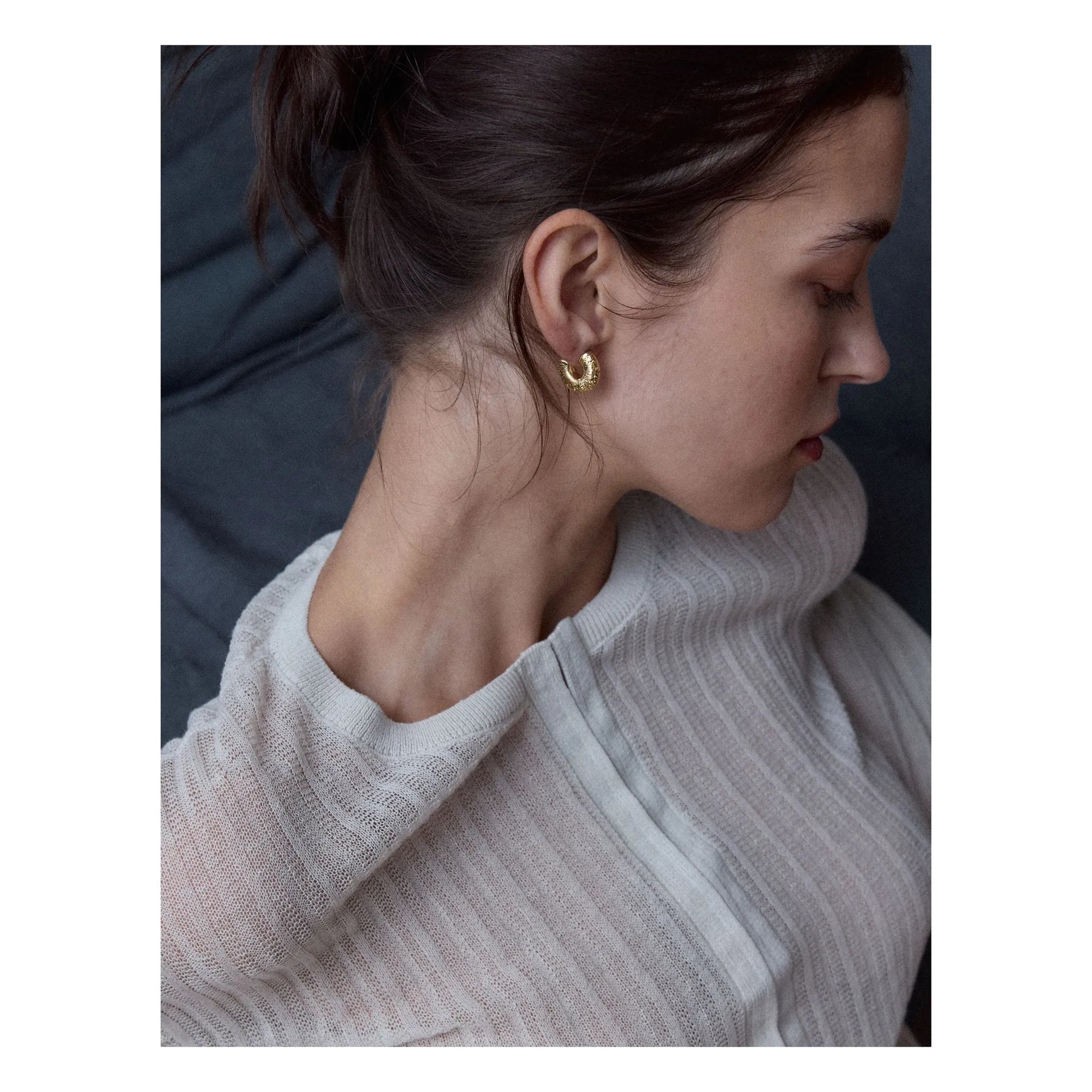 Louise Damas - Lacraquelée Hoop Earrings 0 15 | Gold
