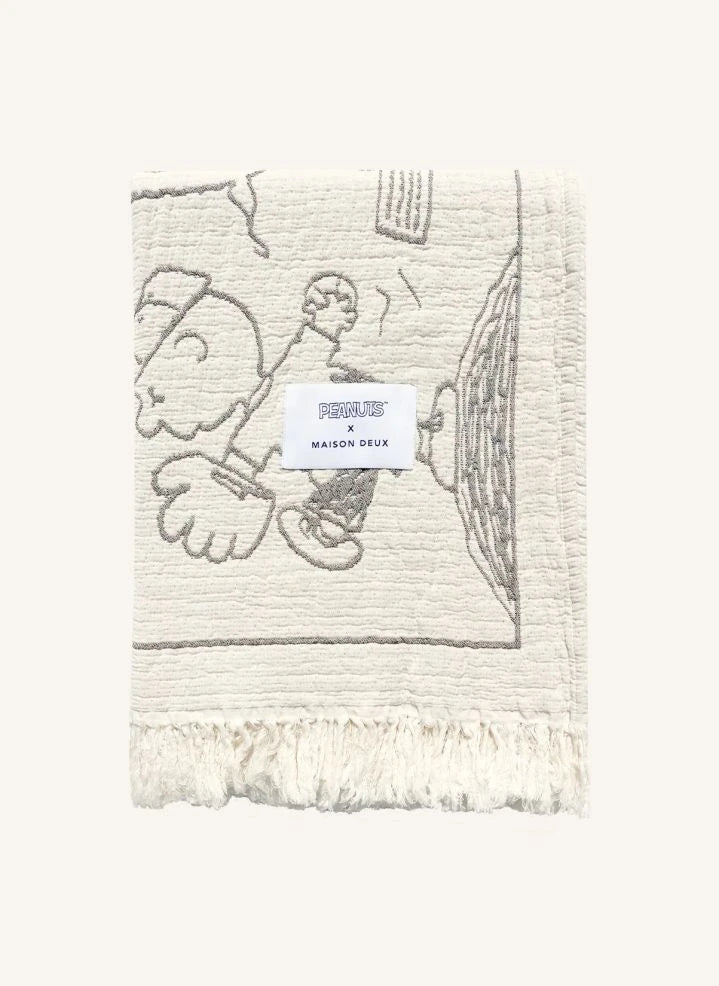 Maison Deux - Maison Deux x Peanuts | White Baseball Printed Cotton Throw