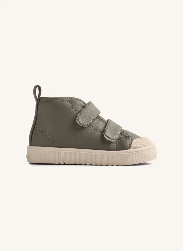 Wheat - Leo Leather Scuffed Sneakers | Olive Green