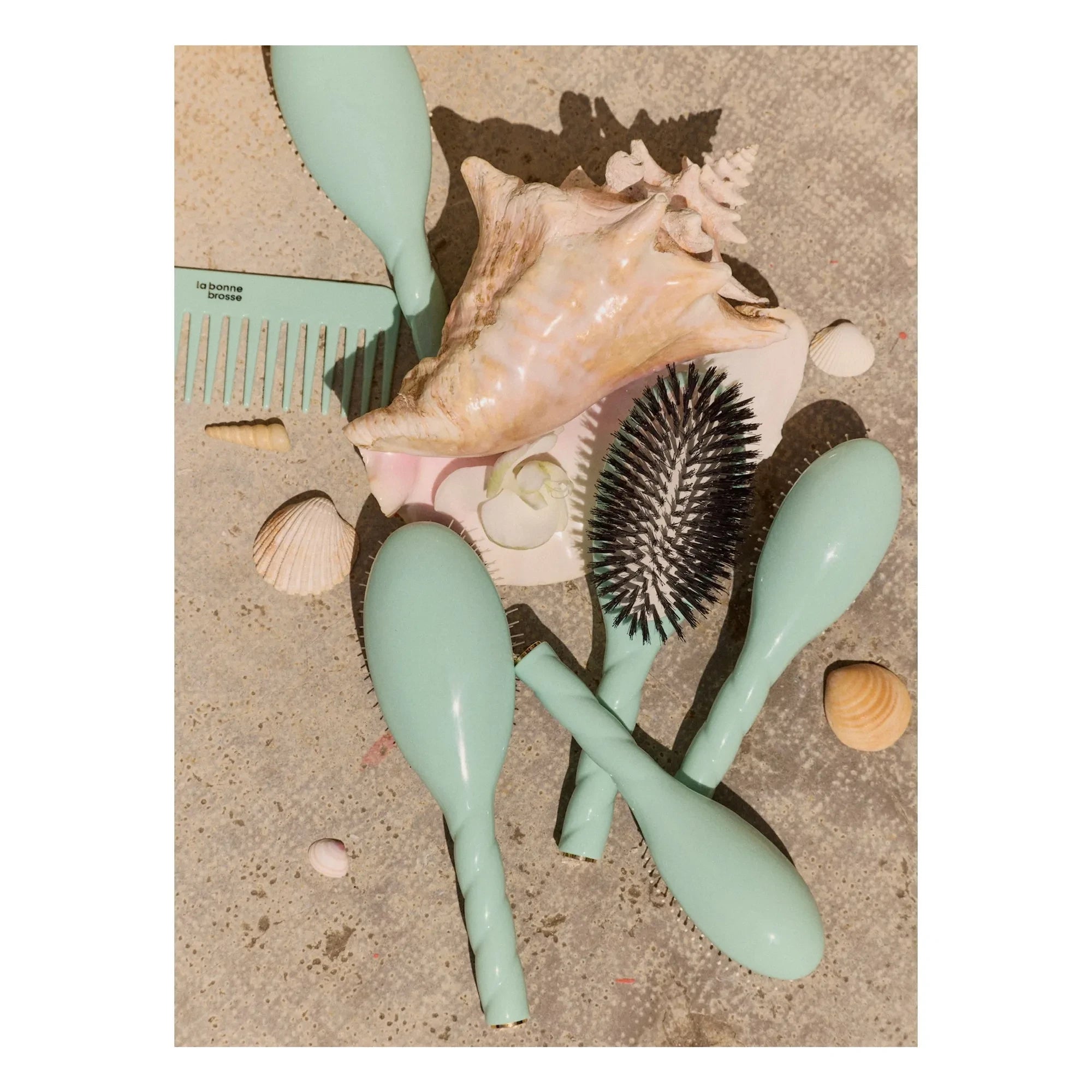 La Bonne Brosse - The Universal Small Brush N°01 - Care & Shine | Lagoon Blue
