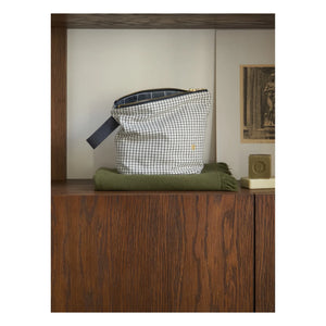 La cerise sur le gâteau - Gustave Toiletry Bag | Caviar