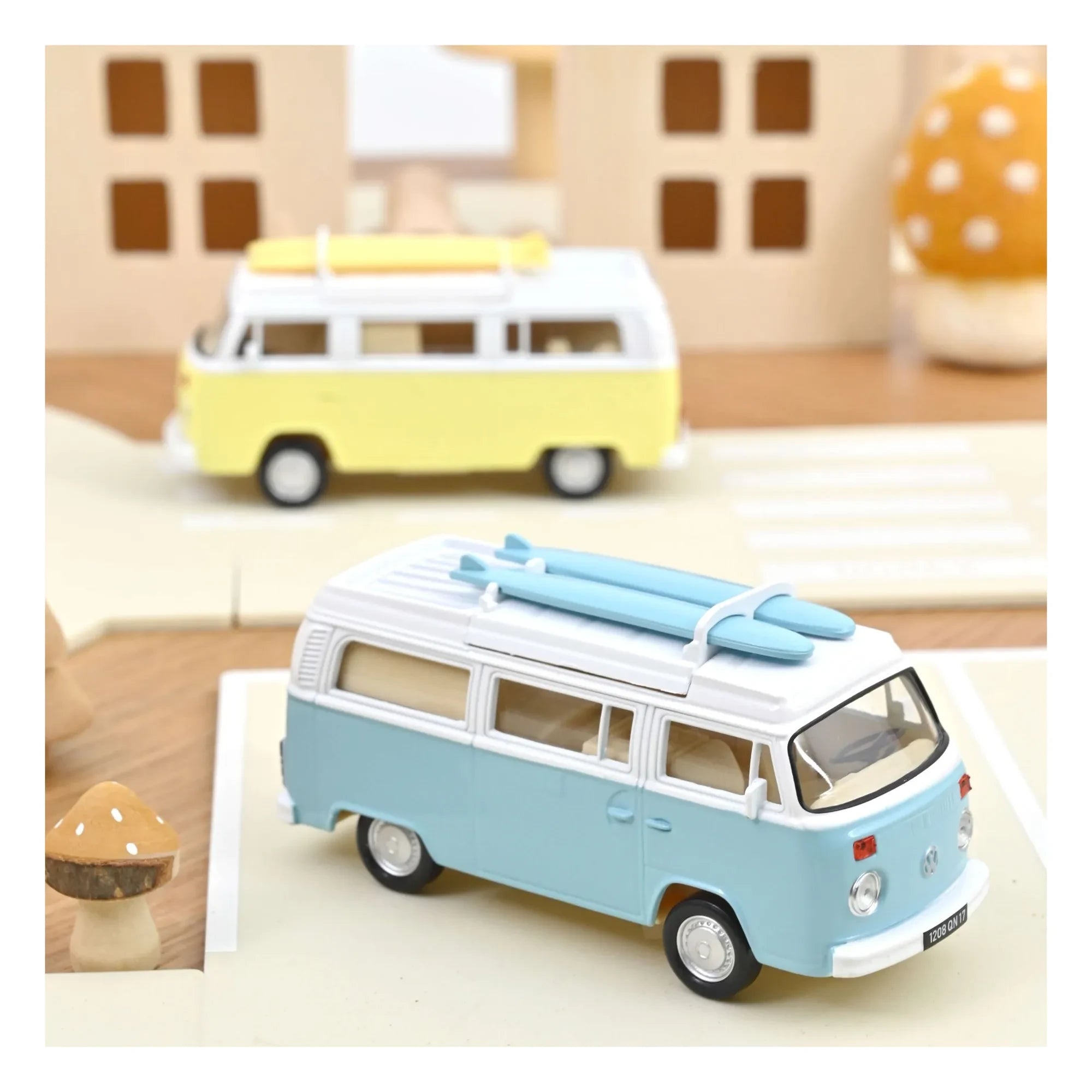 Norev - Volkswagen T2b Camper Van 1973 | Blue