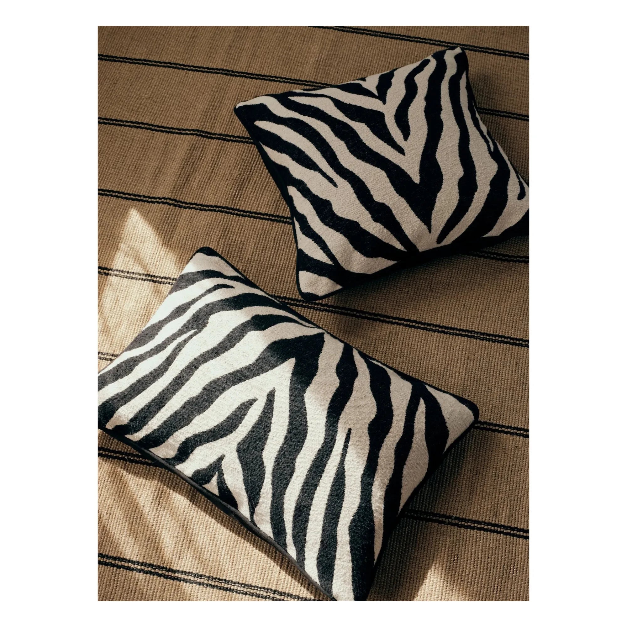 Broste Copenhagen - Zebra Rectangular Cushion Cover | Noir/White