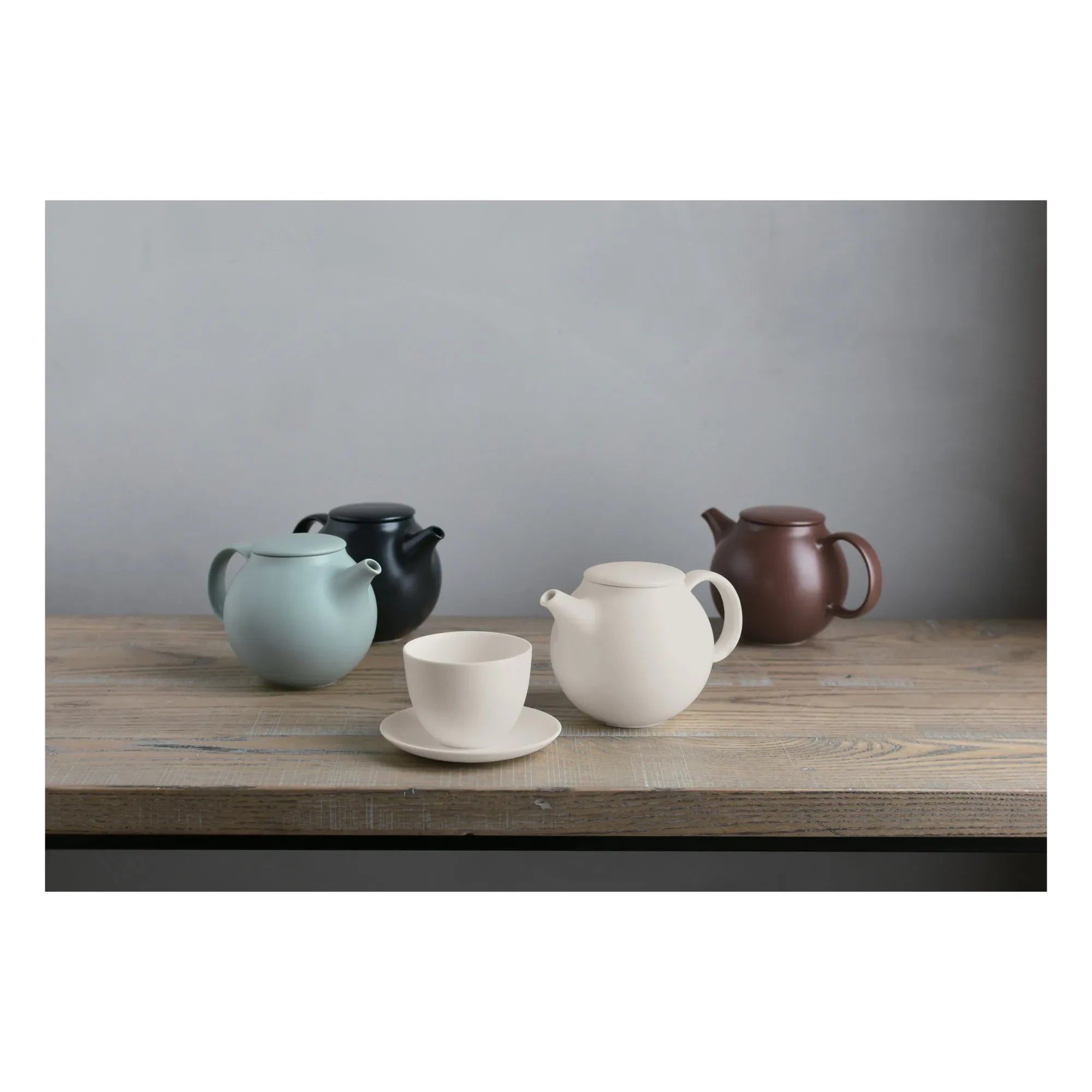 Kinto - Stone Porcelain Cup and Saucer Set | White