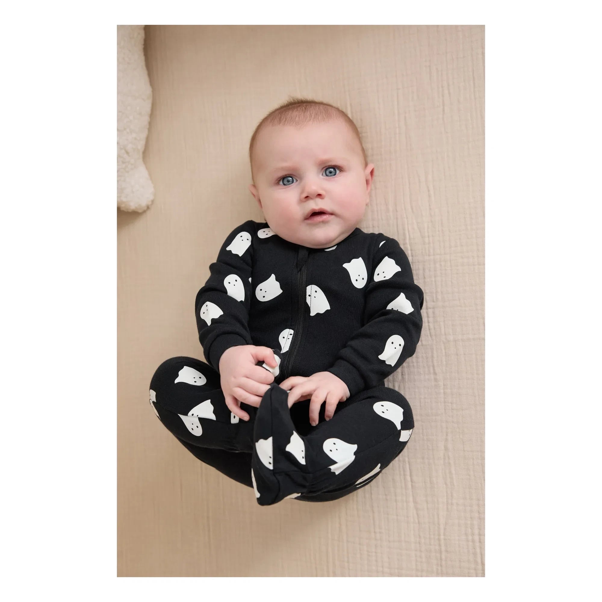 Petit Lem - Bioluminescent Ghost Footed Pajamas | Black