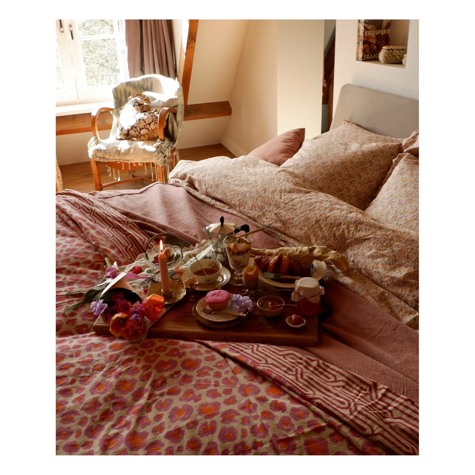 Doing Goods - Leopard Patterned Blanket and Cotton Tote Bag | Pink