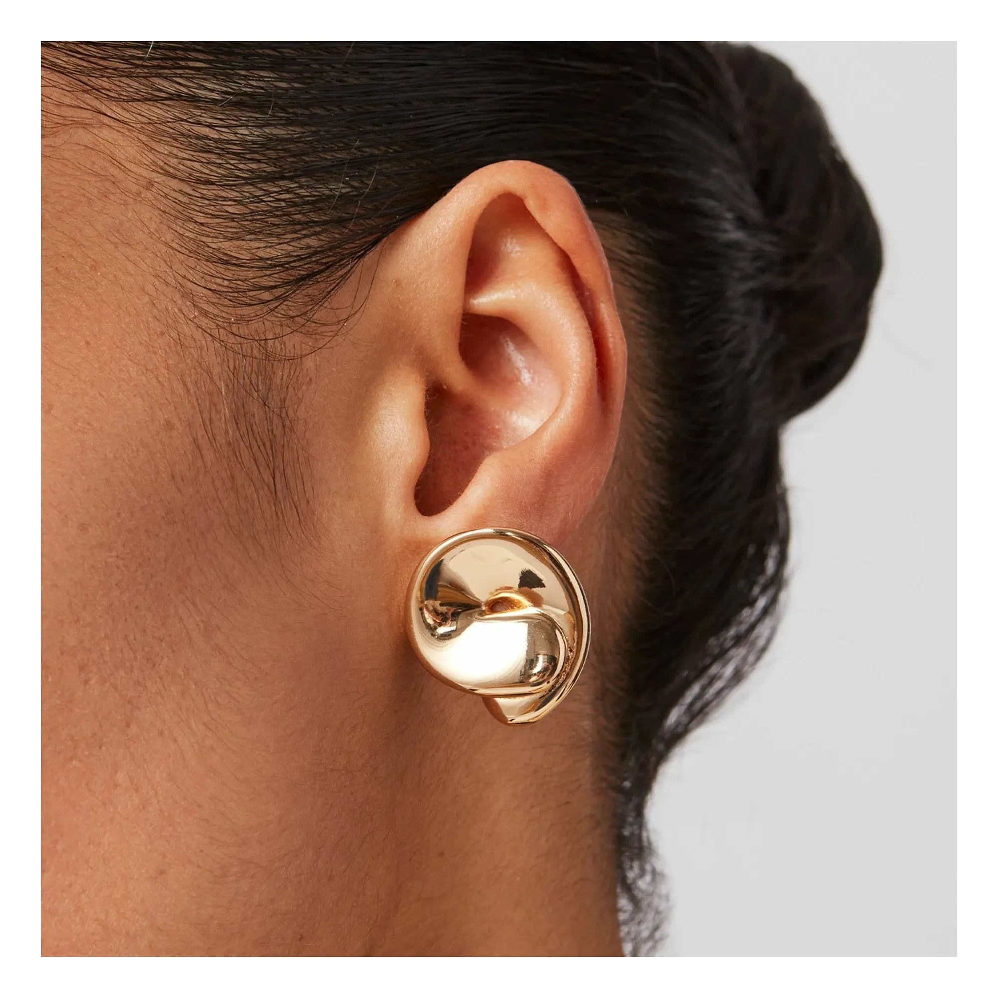 Jenny Bird - Rio Button Earrings | Gold