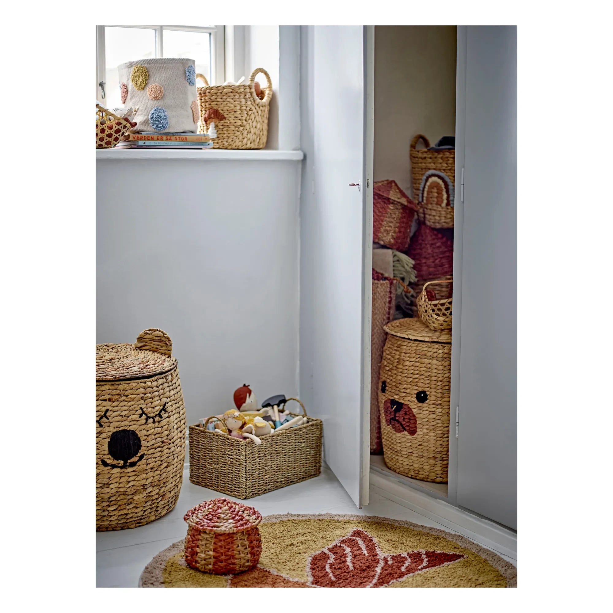 Bloomingville Mini - Lidded Wicker Basket
